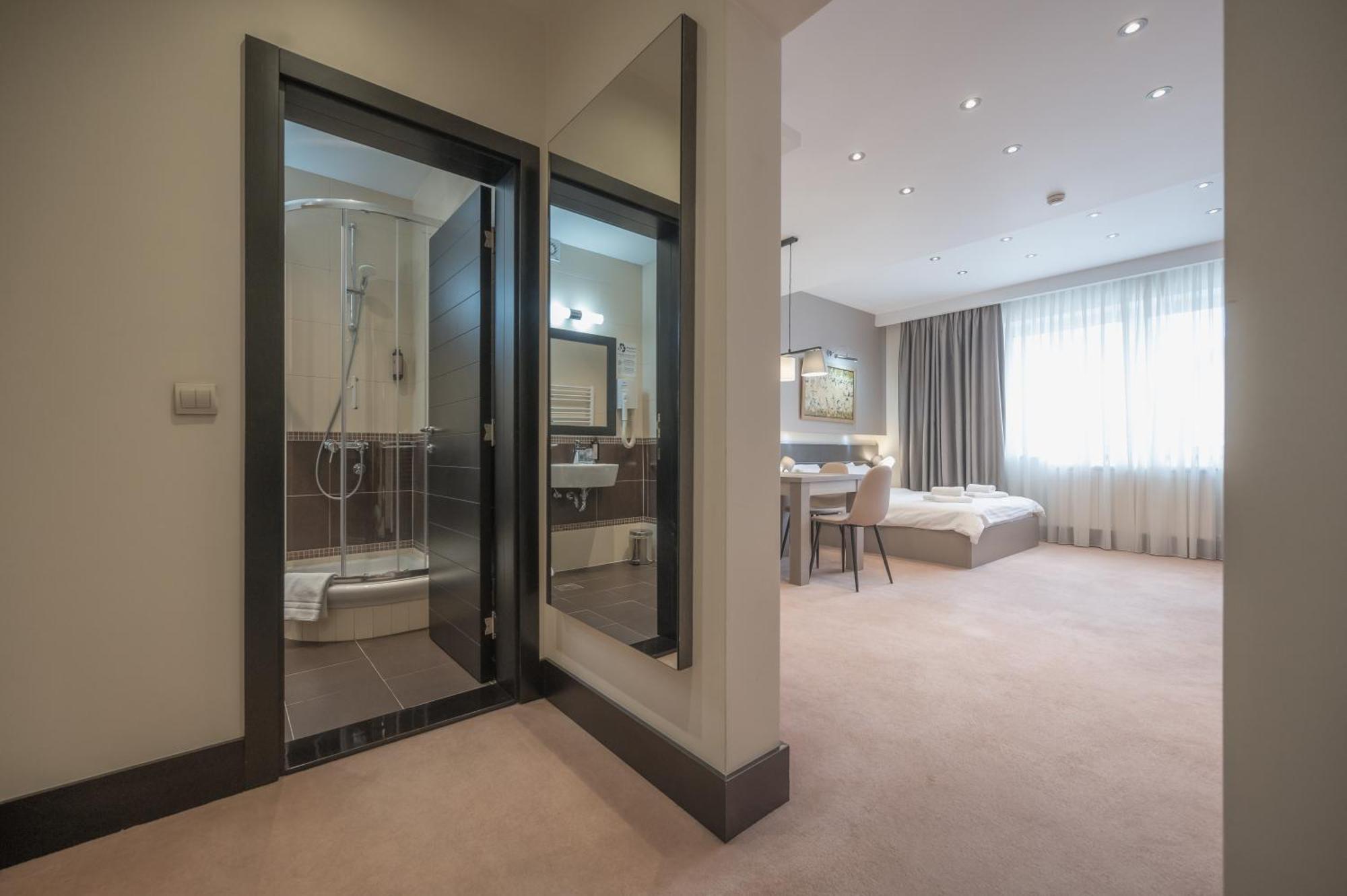 Hotel Sun Лозница Экстерьер фото