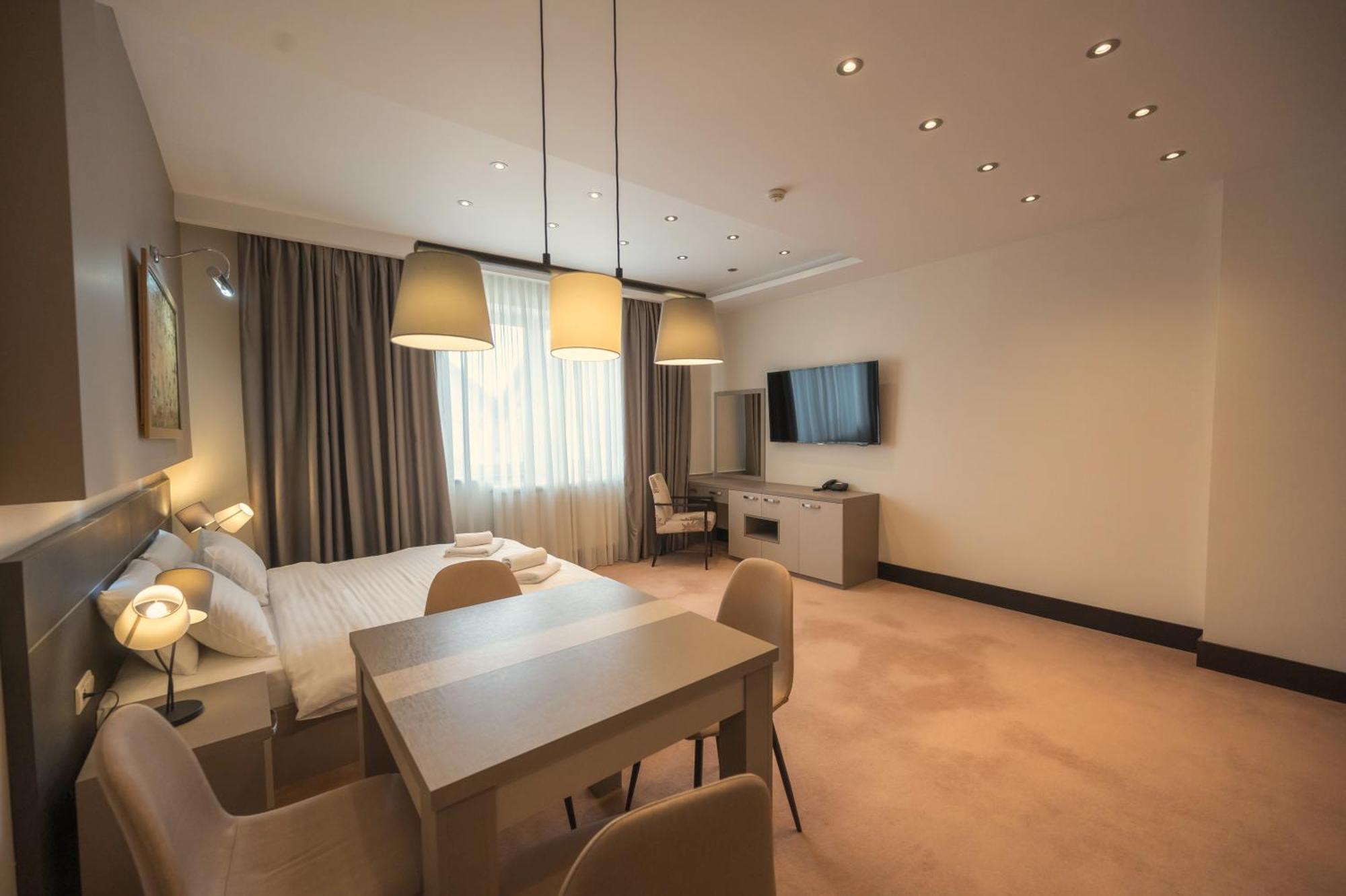 Hotel Sun Лозница Экстерьер фото