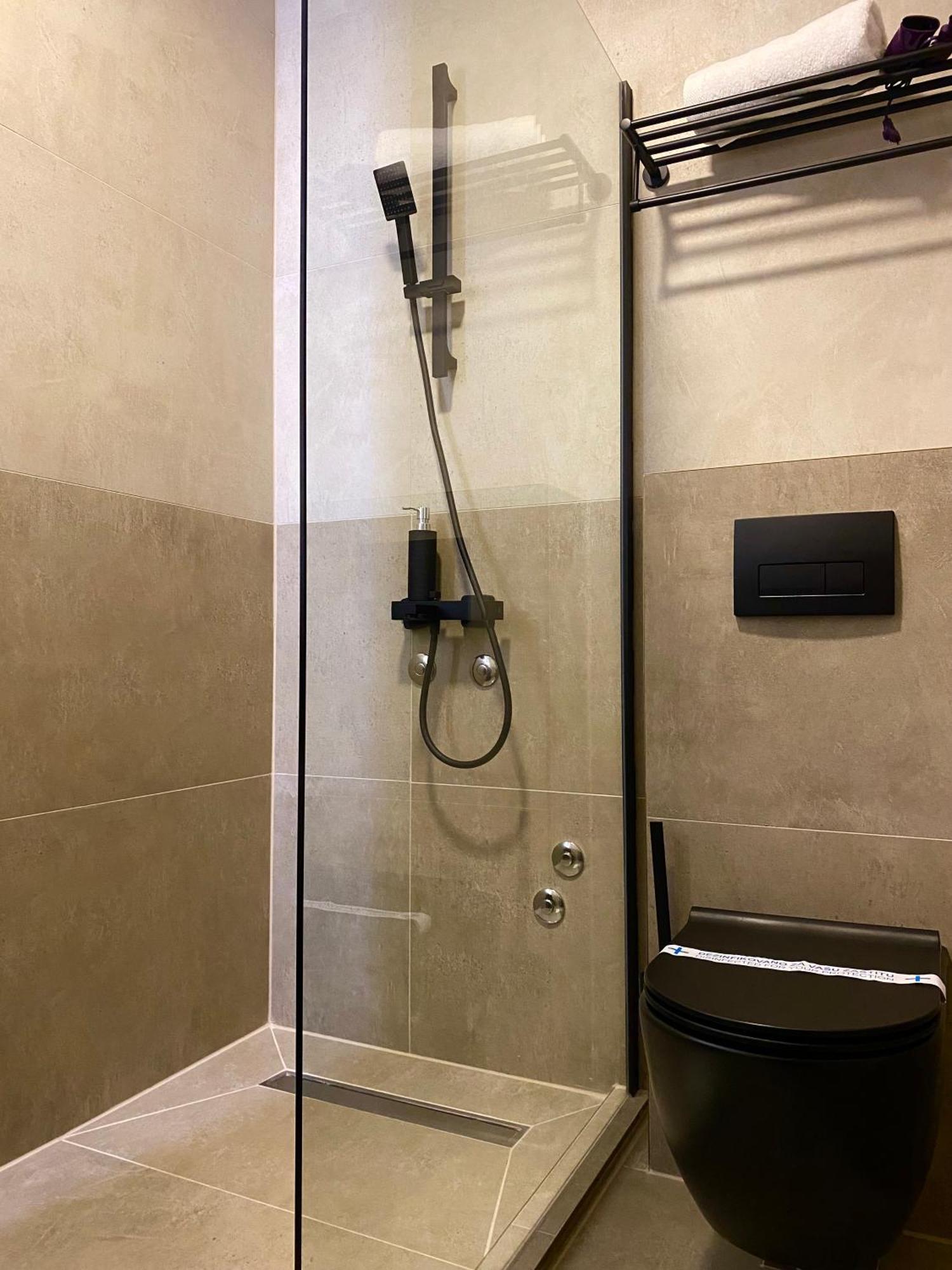 Hotel Sun Лозница Экстерьер фото